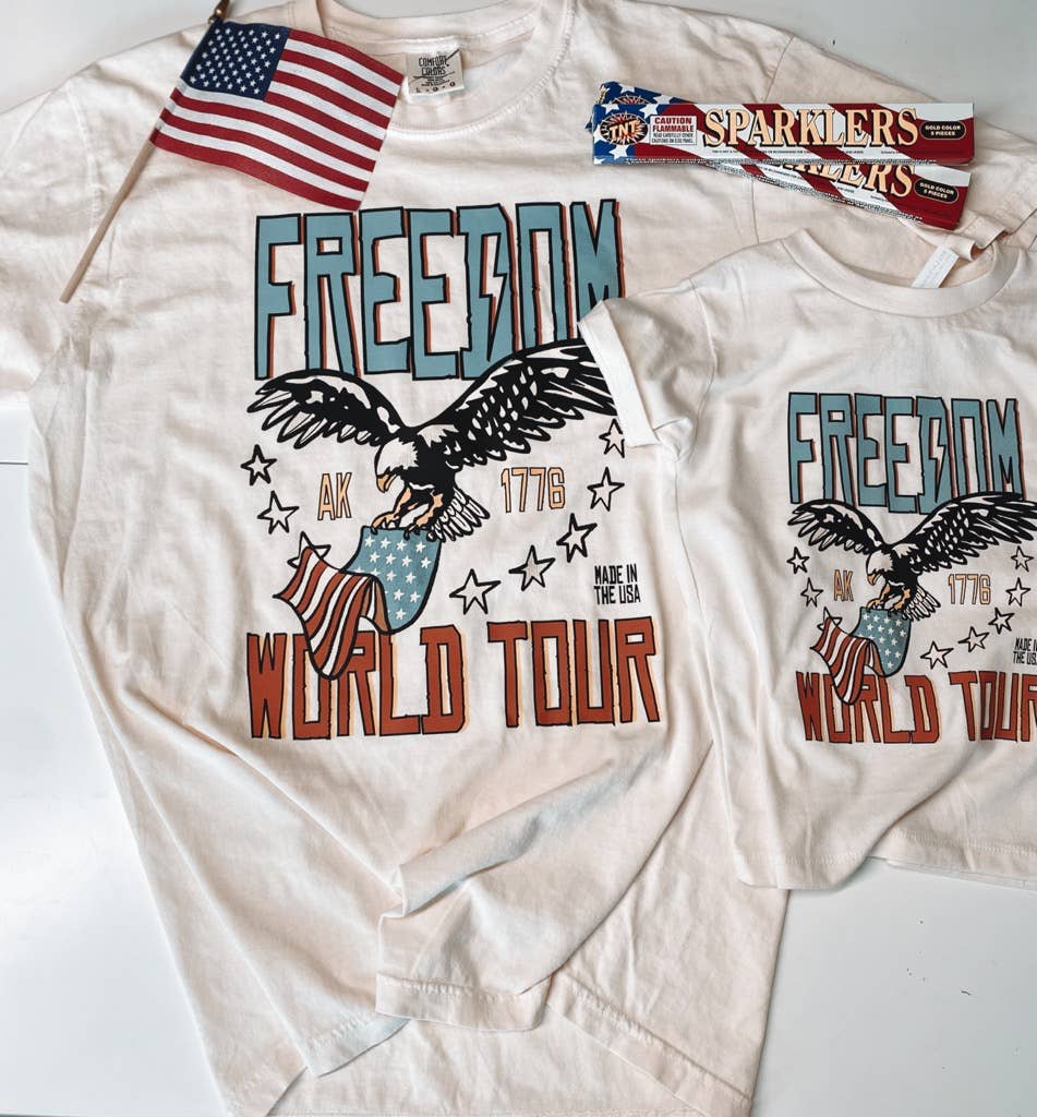 Freedom Tour Graphic tee Mama + Mini