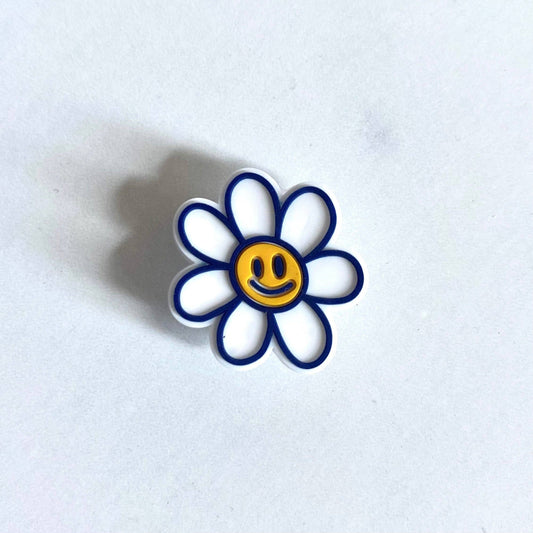 Daisy shoe charm